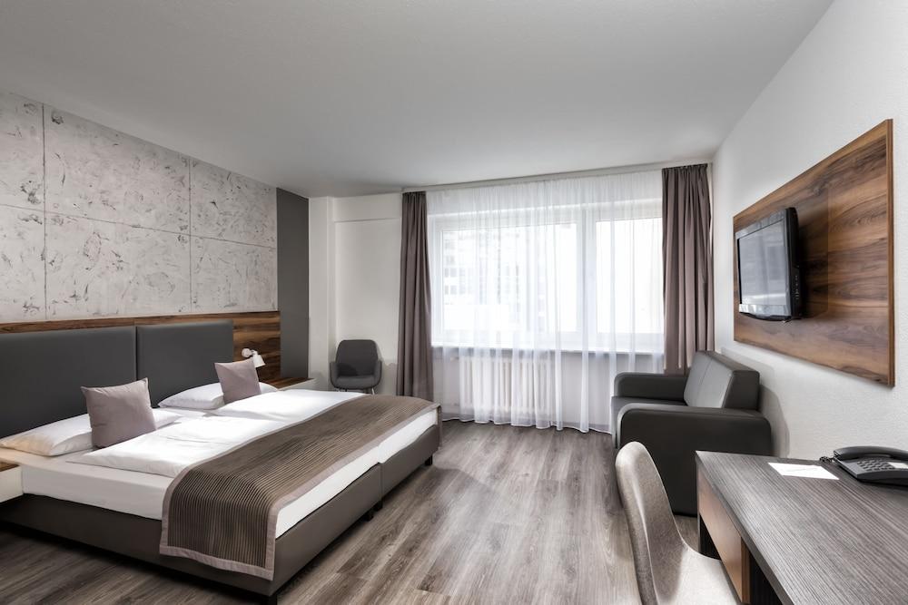 Mark Apart Hotel 3*